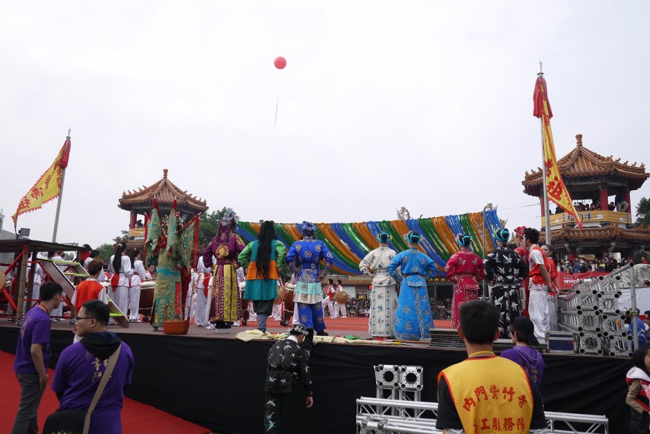 2014宋江陣嘉年華會台灣戲曲學院 攝影：三井