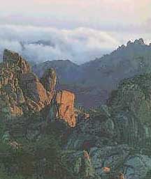 嶗山山脈 攝影：四川旅遊信息網