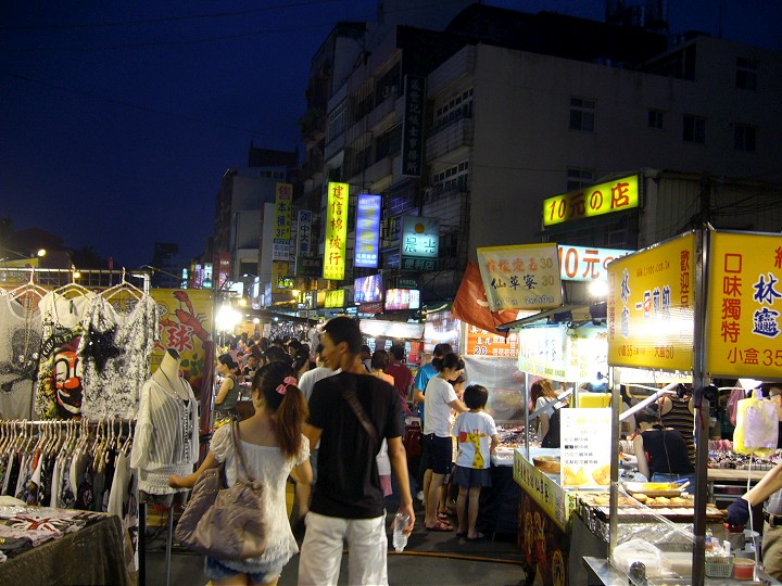 中壢觀光夜市 攝影：劉曉雯