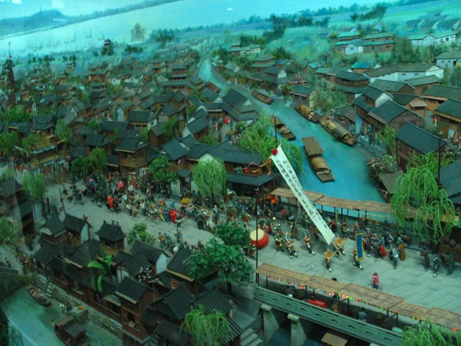 城隍閣內南宋杭州街圖 攝影：馮順
