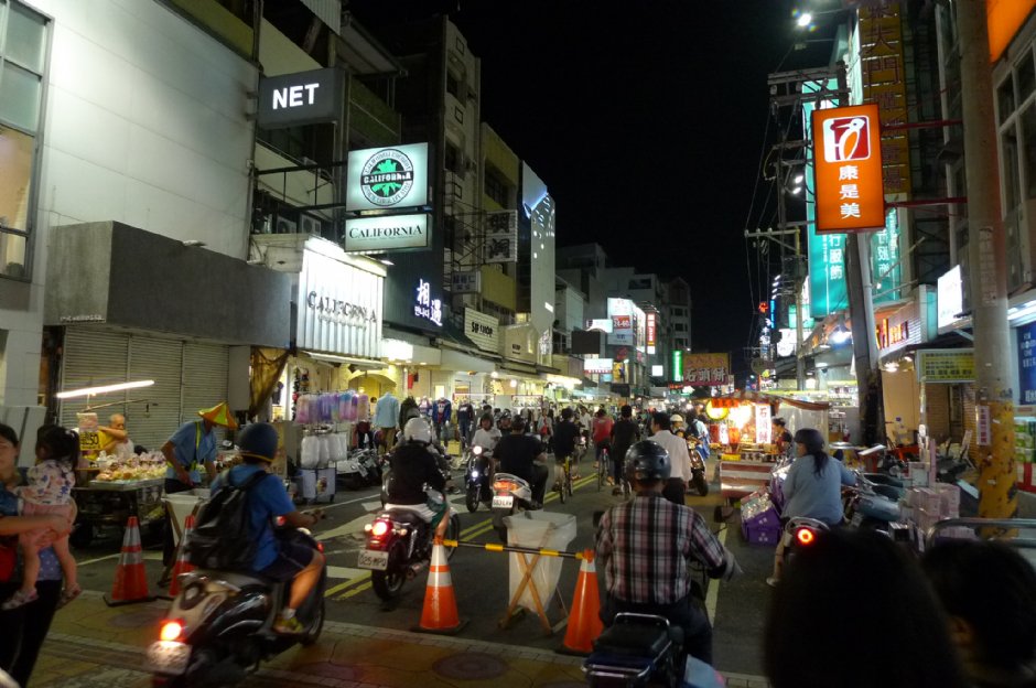 文化路夜市 攝影：Eva隨手拍