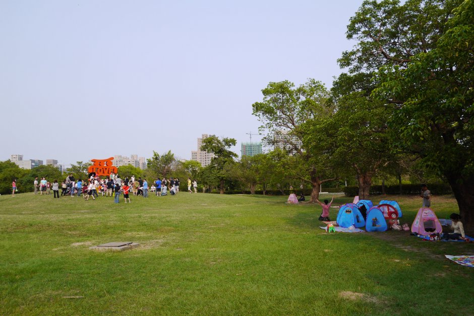 高雄巿立美術館愛廣場 攝影：三井