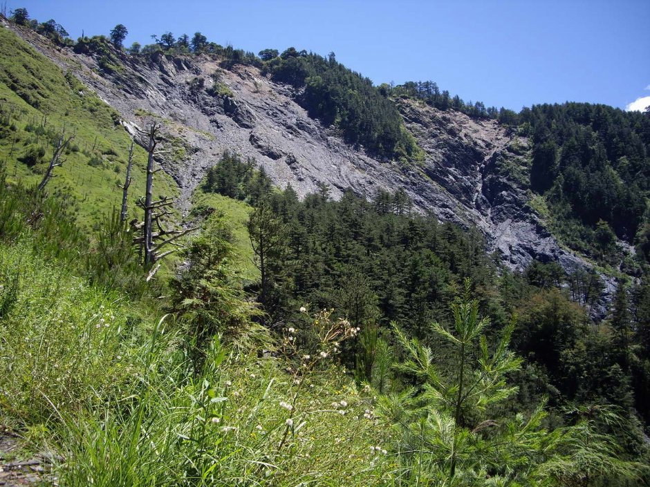 雄偉能高山 攝影：老山羊部落格
