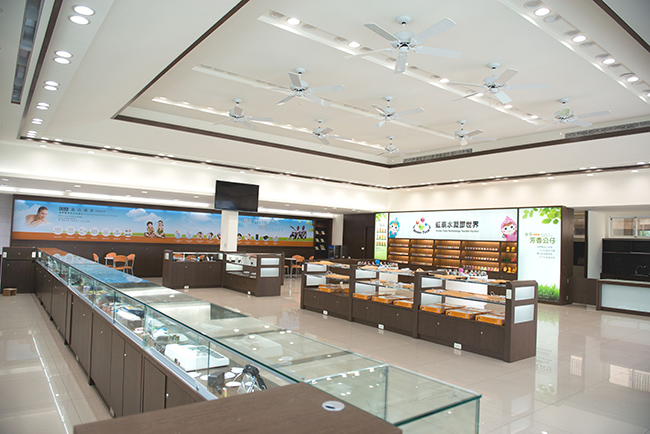 商品展售區 攝影：虹泰水凝膠世界
