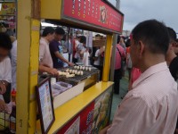 金鑽夜市烤麻吉<br/> 攝影：三井