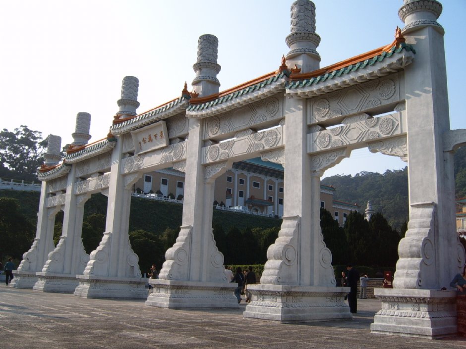 正門牌樓 攝影：林仲哲