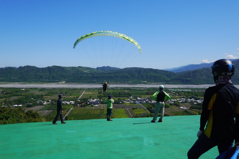 鹿野高台飛行傘 攝影：旅遊王攝影組