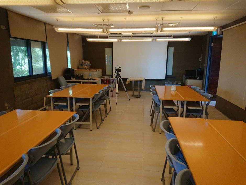 天文觀測館-天文教室 攝影：南瀛天文館官網