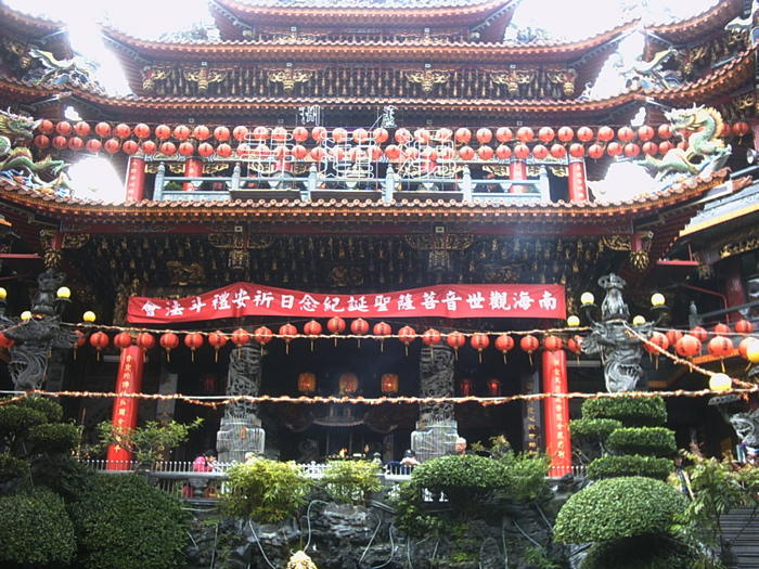 湧蓮寺正面照一 攝影：李曉雯