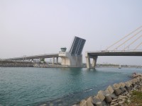 大鵬灣跨海大橋開啟<br/> 攝影：三井