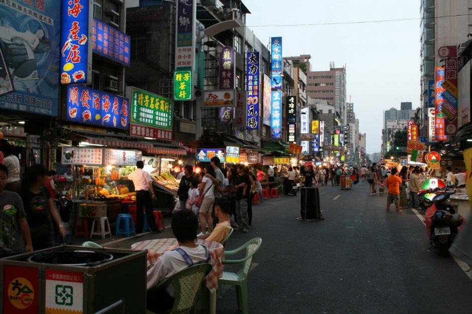 種類多樣的商家 攝影：老山羊部落格