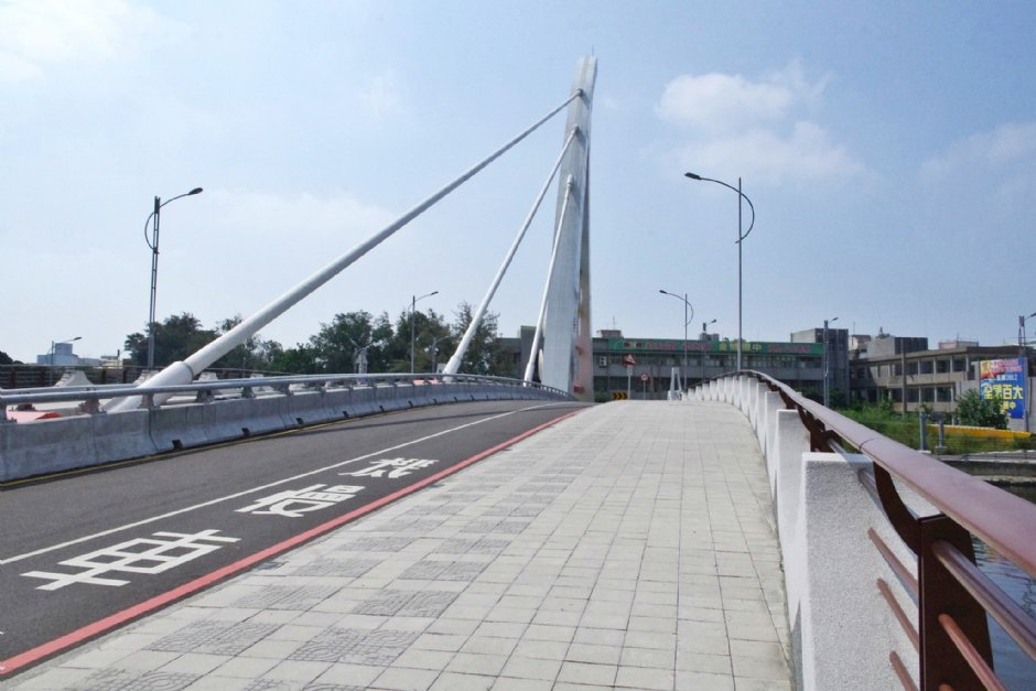 新臨安橋 攝影：Eva隨手拍