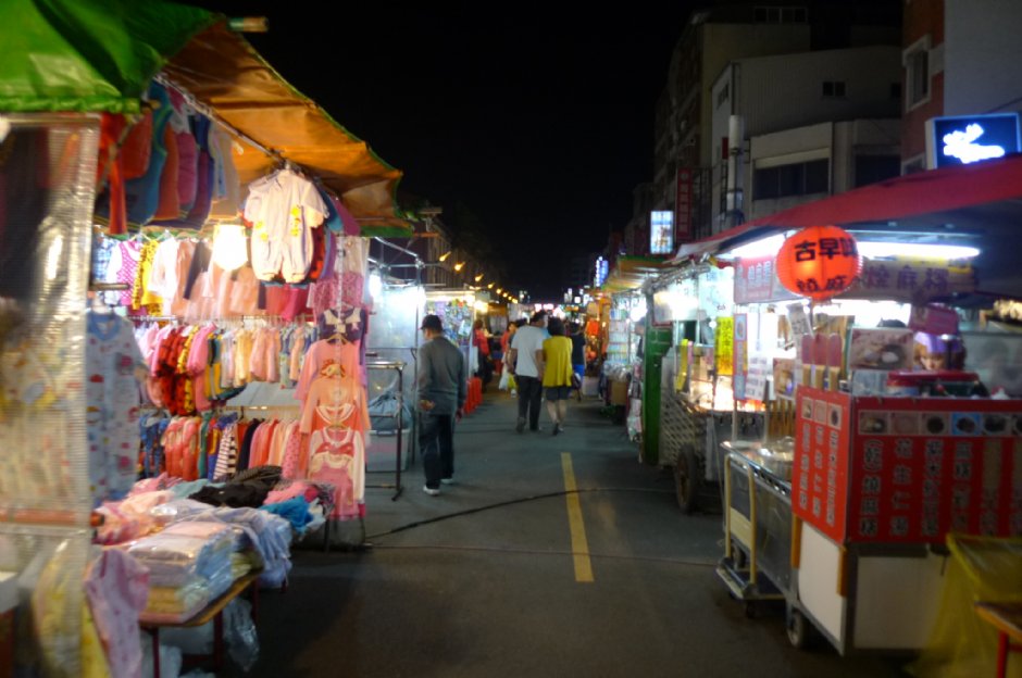 中壢夜市(新明夜市) 攝影：Eva隨手拍