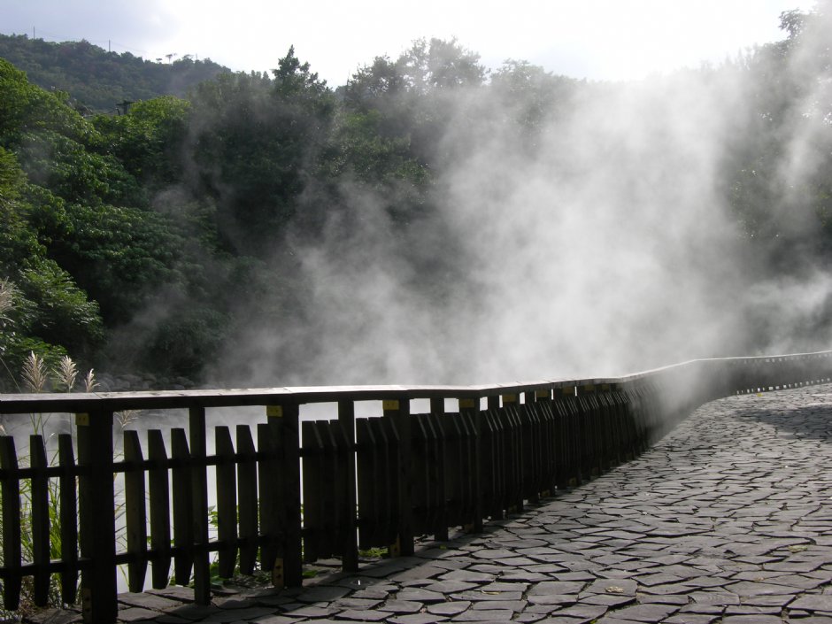熱氣瀰漫整個景區 攝影：余燕鳳