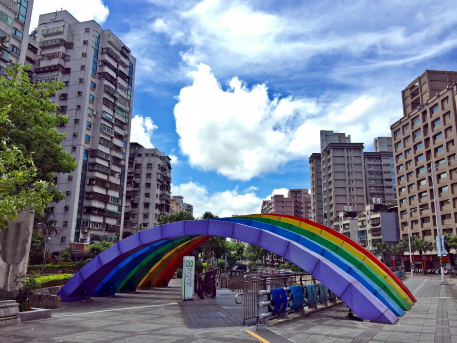 彩虹廣場 攝影：Eva隨手拍