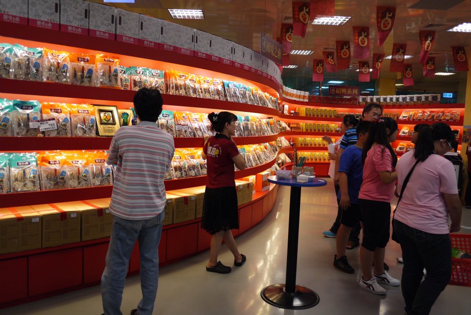 滷味產品販售 攝影：三井