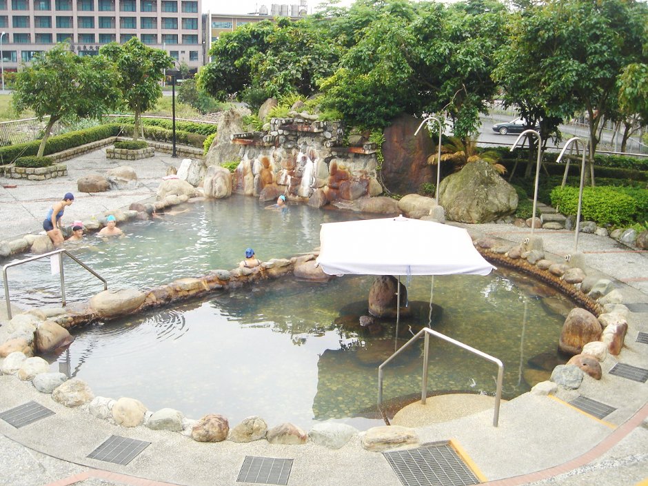 礁溪公共溫泉區SPA池 攝影：余燕鳳