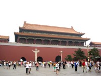 入口背面<br/> 攝影：方盛文