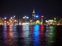 維多利亞港夜景舉世聞名<br/> 攝影：王世傳