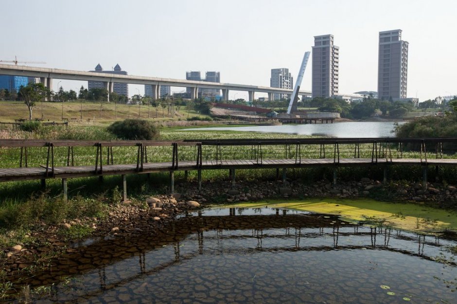 景觀橋木棧道 攝影：桃園市政府觀光旅遊局