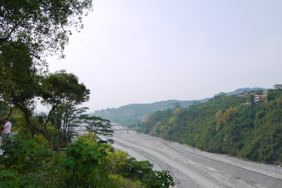 台灣原住民族文化園區旁的隘寮溪 攝影：旅遊王攝影組