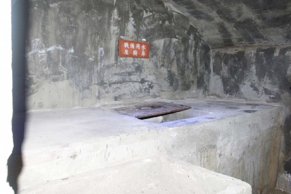戰備用水及廚房 攝影：Eva隨手拍