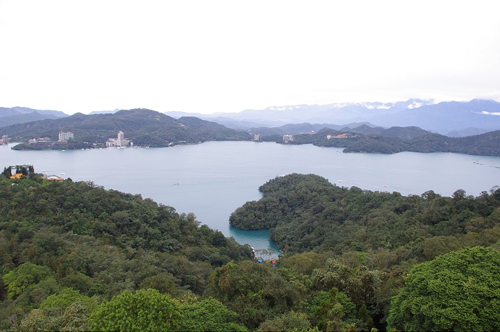 遠眺日潭美景 攝影：Eva隨手拍