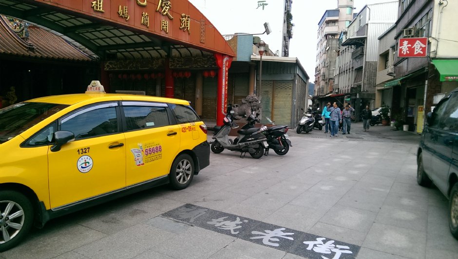 開蘭媽祖廟-慶元宮前庭 攝影：Eva隨手拍