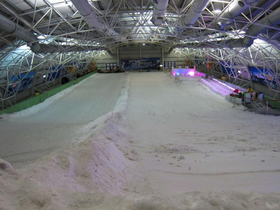 滑雪場全景 攝影：黃儒永