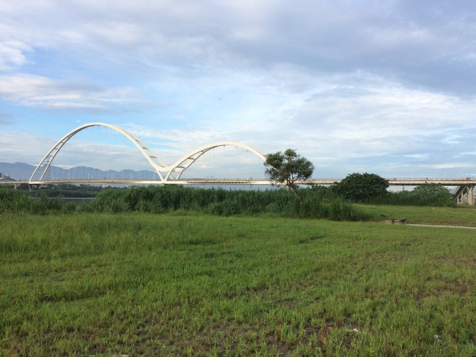 新月橋 攝影：Eva隨手拍
