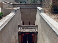 地下窯洞入口<br/> 攝影：林明德
