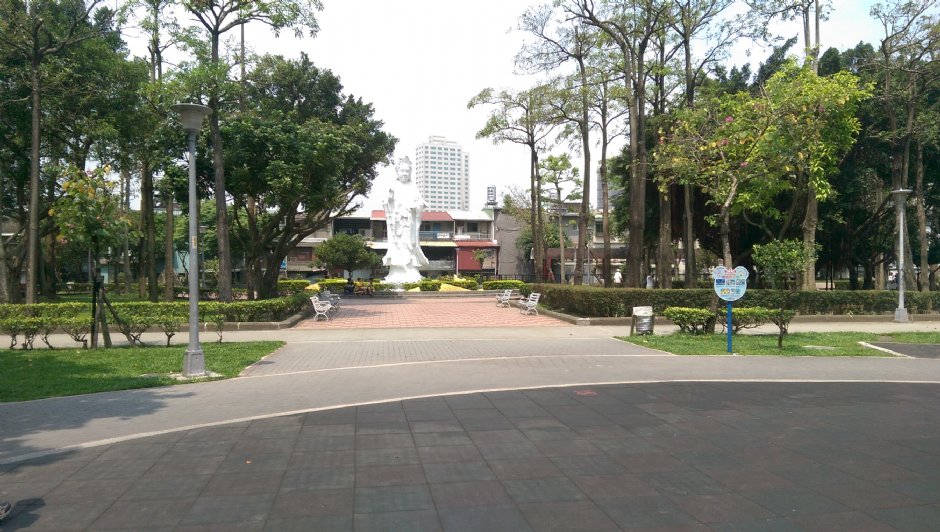 板橋石雕公園-兒童遊樂設施 攝影：軒爸