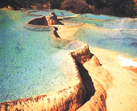爭艷彩池-02 攝影：四川旅遊信息網