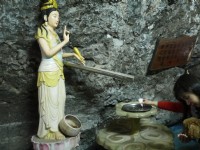 靈岩洞內<br/> 攝影：旅遊王攝影組
