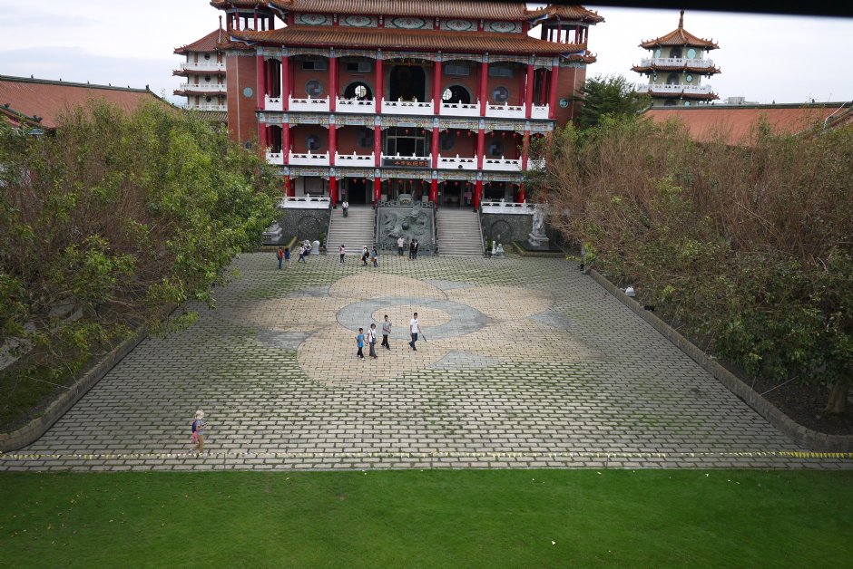 大佛內往外看 攝影：旅遊王攝影組
