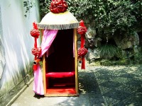 供拍照的花轎<br/> 攝影：方盛文
