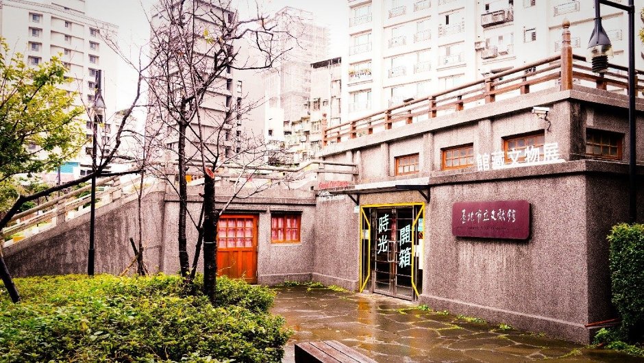 「本堂」僅餘台座，當年的雄偉廟堂建築已不復見 攝影：圖片來源_台北市政府工務局