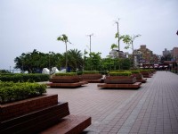 捷運站旁水岸公園<br/> 攝影：老山羊部落格