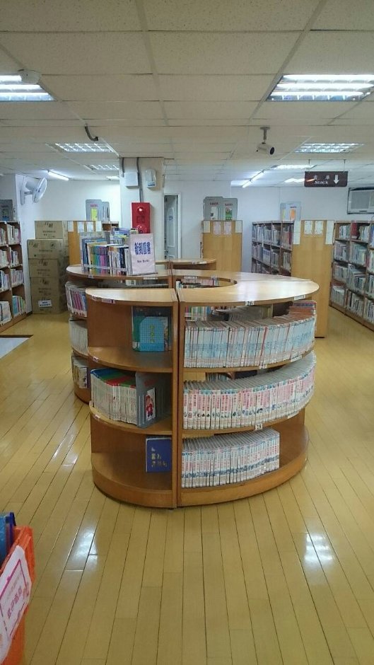 藏書豐富 攝影：新北市立圖書館