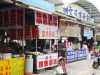 週邊小吃攤<br/> 攝影：鄭惠文