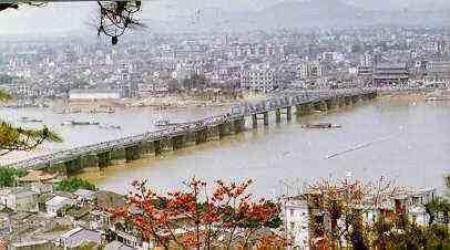 廣濟橋 攝影：四川旅遊信息網