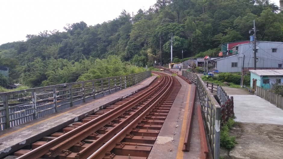 嶺腳車站 攝影：Lu