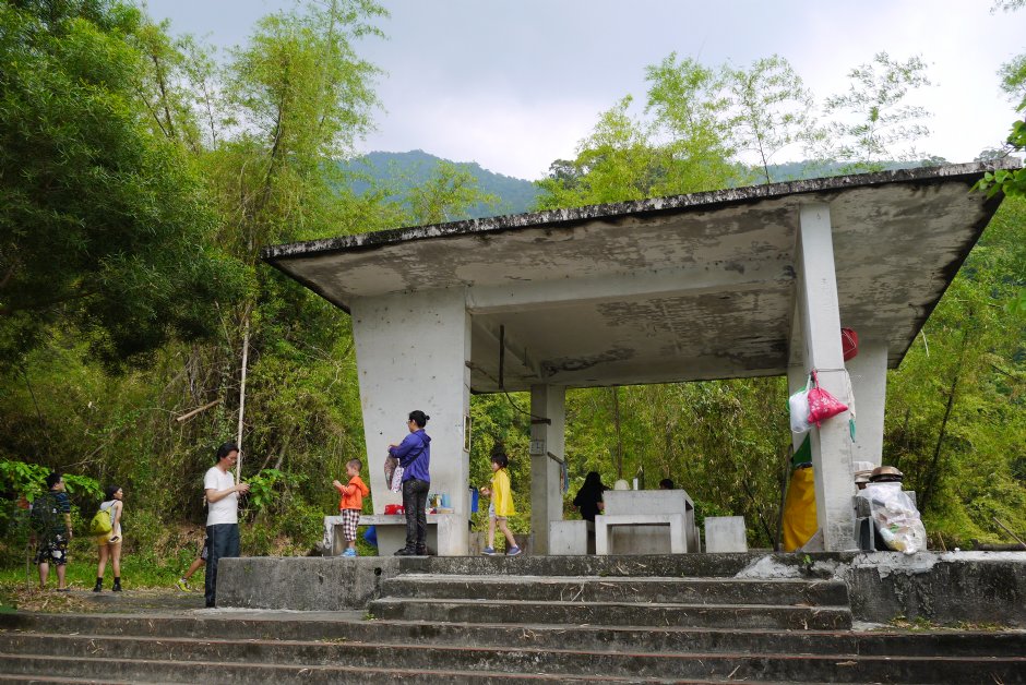 大津瀑布涼亭 攝影：旅遊王攝影組
