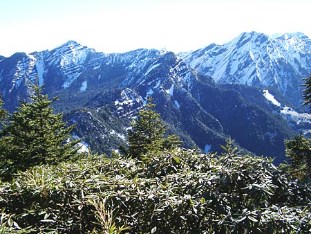 品田山與穆特勒布山 攝影：林文智
