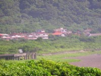 岸上小屋<br/> 攝影：老山羊資訊網