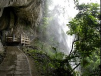 湖濱步道平台位於水濂洞瀑布<br/> 攝影：雲林縣政府