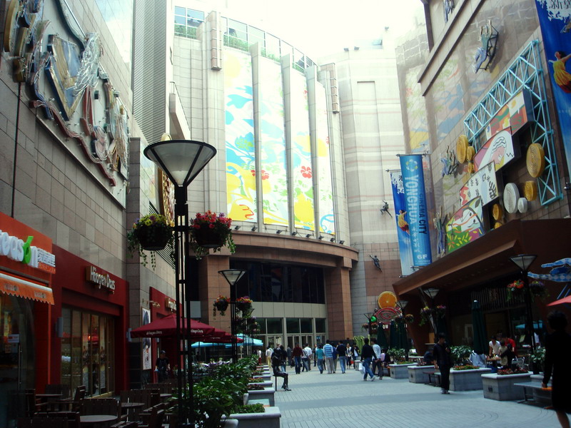 港匯廣場入口 攝影：余燕鳳
