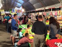 夜市攤位<br/> 攝影：葫蘆墩觀光夜市 提供