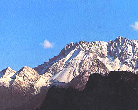 西嶺雪山-01 攝影：四川旅遊信息網
