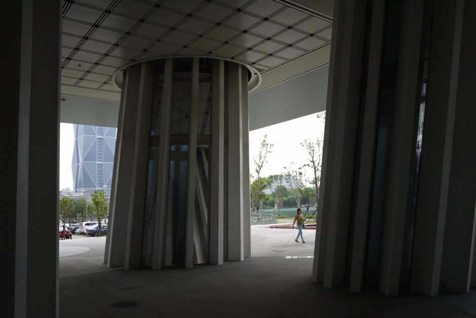 巨型支撐柱 攝影：旅遊王攝影組